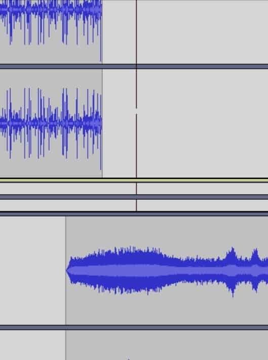 Overlapping crossfade in Audacity, where two audio tracks are being lined up to create a crossfade.