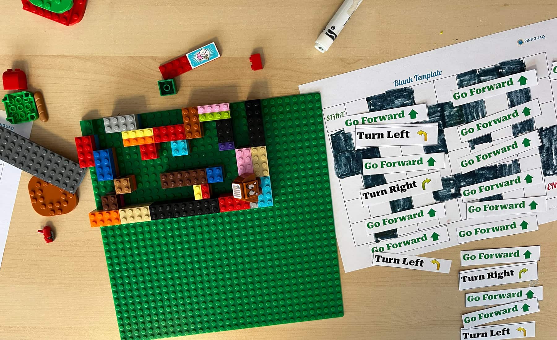 Coding a LEGO Maze Pinnguaq